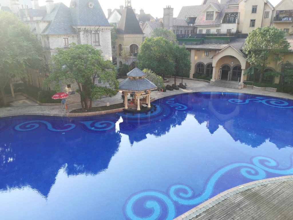 Somewhere Between Shenzhen And Guangzhou Lies The Dragon&nbsp;Lake